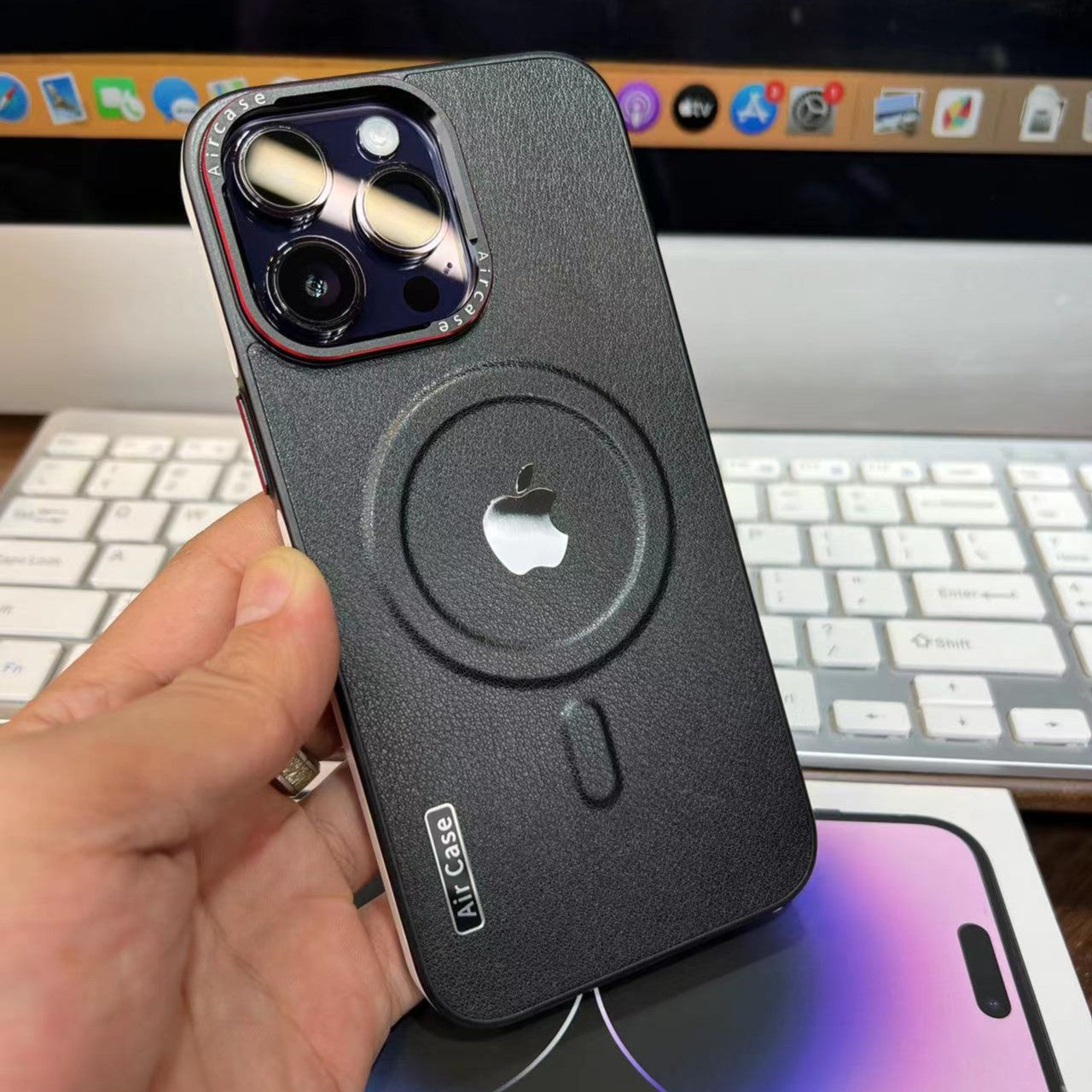 Magnetické pouzdro, které chrání váš iPhone před poškozením (Bingkai Logan)