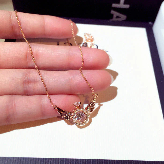 Náhrdelník s anjelskými krídlami