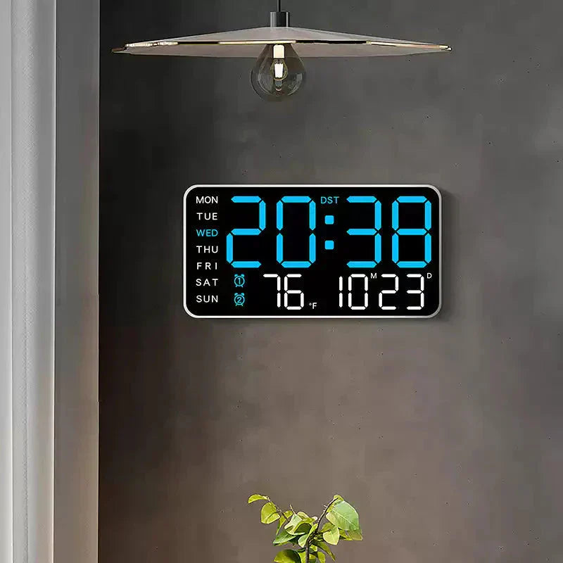 Veľké digitálne nástenné hodiny s LED diódami