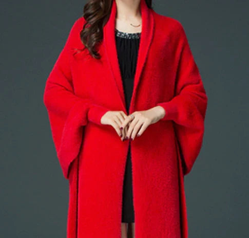 Dámsky teplý zimný kabát s dlhým rukávom a strapcami