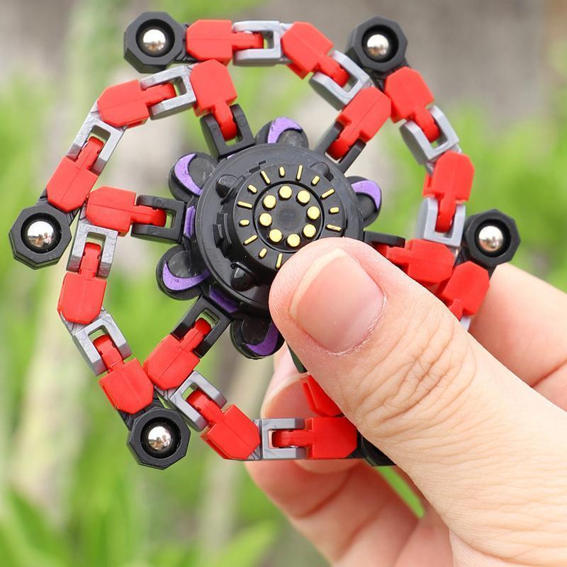 Rotujúca hračka s otočeným robotom