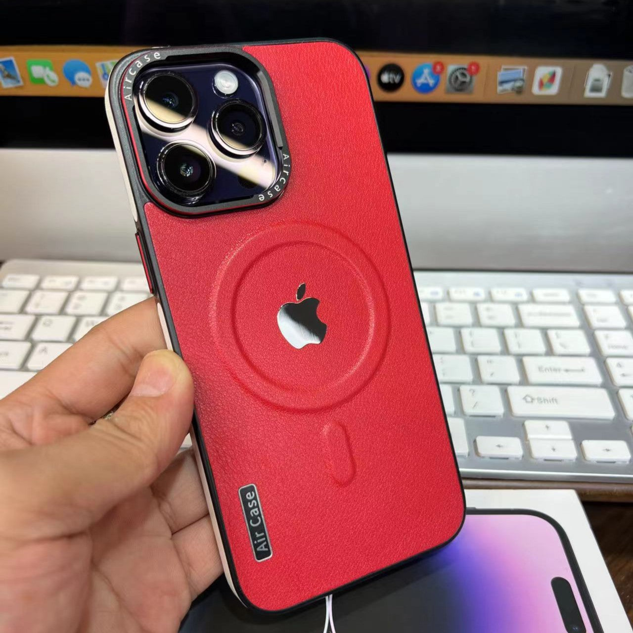 Magnetické pouzdro, které chrání váš iPhone před poškozením (Bingkai Logan)