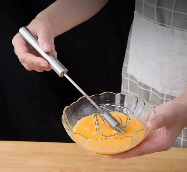 Poloautomatický šľahač vajec z nehrdzavejúcej ocele