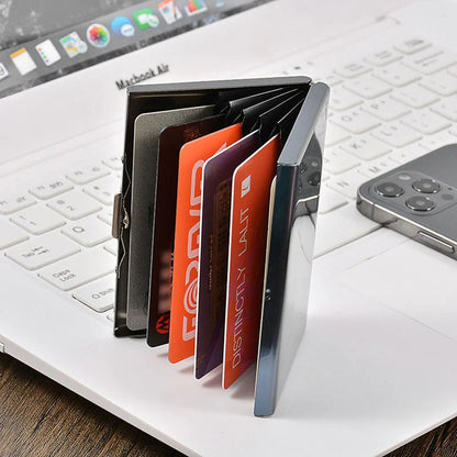 Perfektný darček - držiak na kreditné karty s RFID