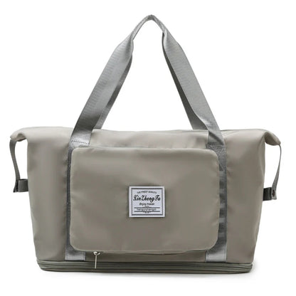 Cestovná taška s vysokou kapacitou a dvojitými vrstvami pre oddelenie mokrých vecí