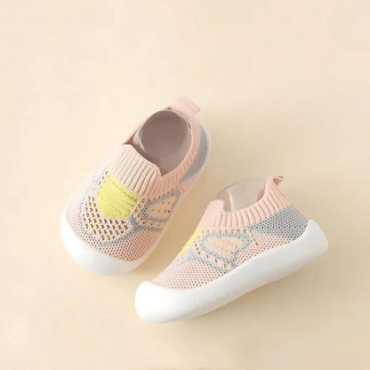 Pohodlné dětské pantofle na chůzi | MESHSTEPS