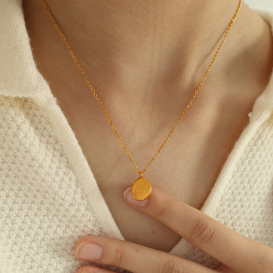 Unisex náhrdelník s príveskom v tvare nepravidelného oválneho tvaru