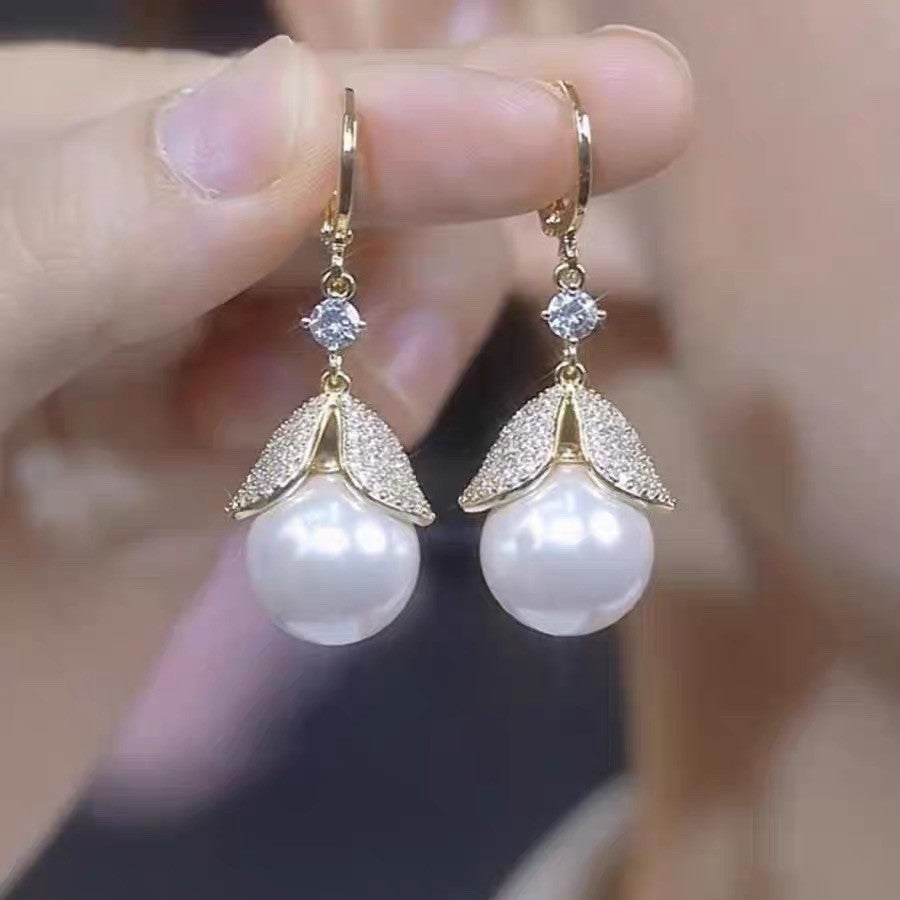 ✨Elegantní zlaté náušnice s třpytivými diamanty