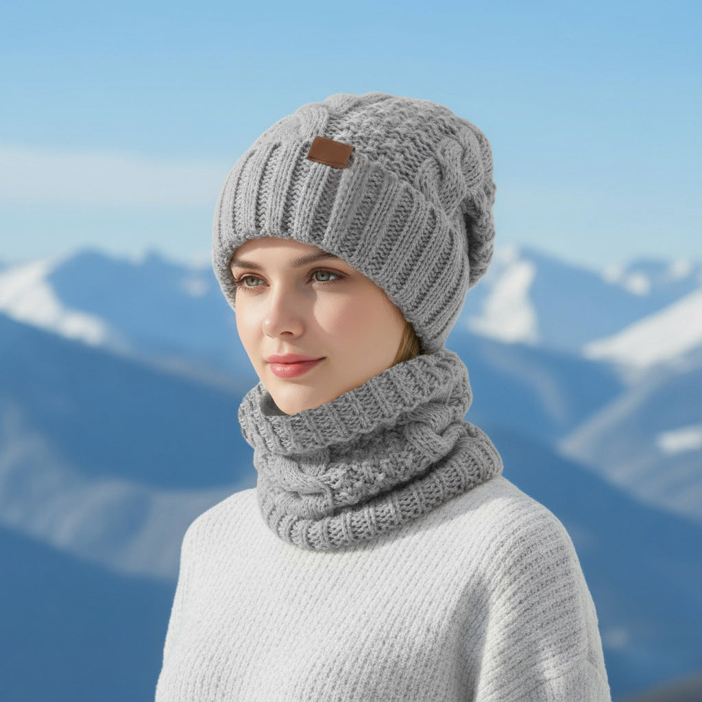🧢Zimní dámská teplá pletená čepice s klapkou na uši a vlnou🧣