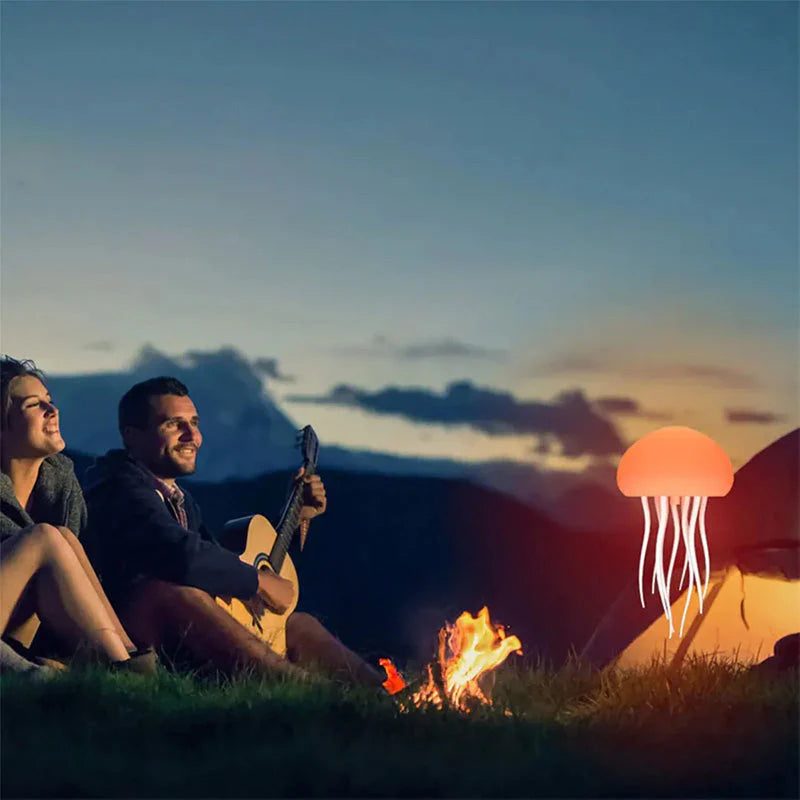 Hlasom ovládaná lampa s chápadlami medúzy (Zľavy možné pri nákupe viacerých kusov)