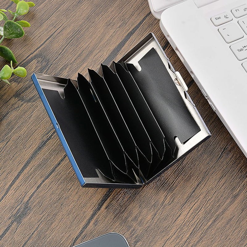 Perfektný darček - držiak na kreditné karty s RFID